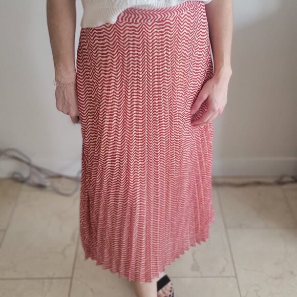 Versatile red and cream Mango midi skirt size XS - Picture 1 of 1